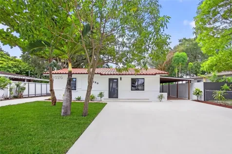 9290 NW 32nd Ct Road Miami FL 33147