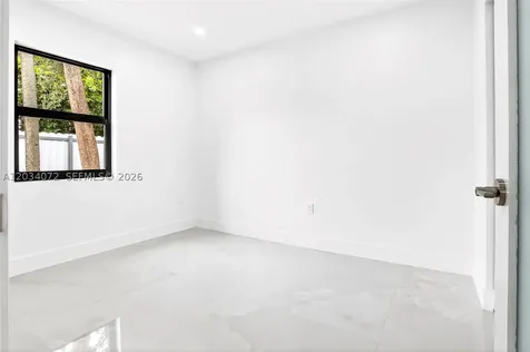 9290 NW 32nd Ct Road Miami FL 33147