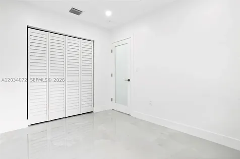 9290 NW 32nd Ct Road Miami FL 33147