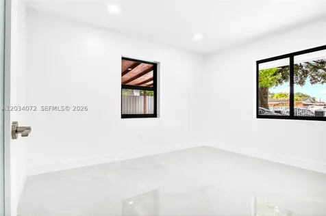 9290 NW 32nd Ct Road Miami FL 33147