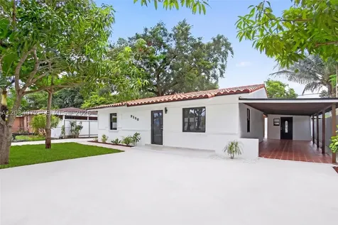 9290 NW 32nd Ct Road Miami FL 33147