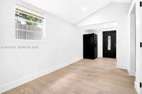 9290 NW 32nd Ct Road Miami FL 33147