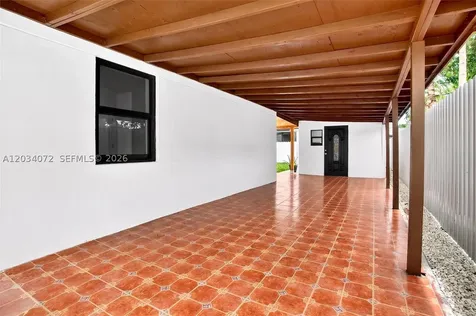 9290 NW 32nd Ct Road Miami FL 33147