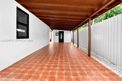 9290 NW 32nd Ct Road Miami FL 33147
