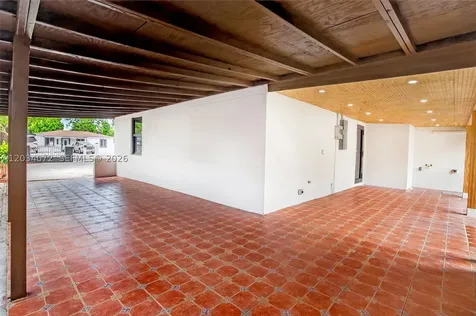9290 NW 32nd Ct Road Miami FL 33147