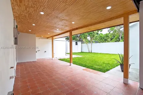 9290 NW 32nd Ct Road Miami FL 33147