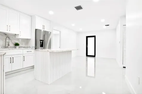 9290 NW 32nd Ct Road Miami FL 33147