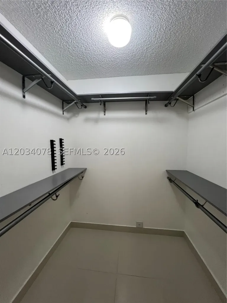 550 S Park Road Hollywood FL 33021