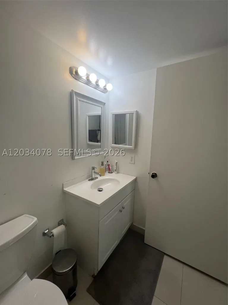 550 S Park Road Hollywood FL 33021