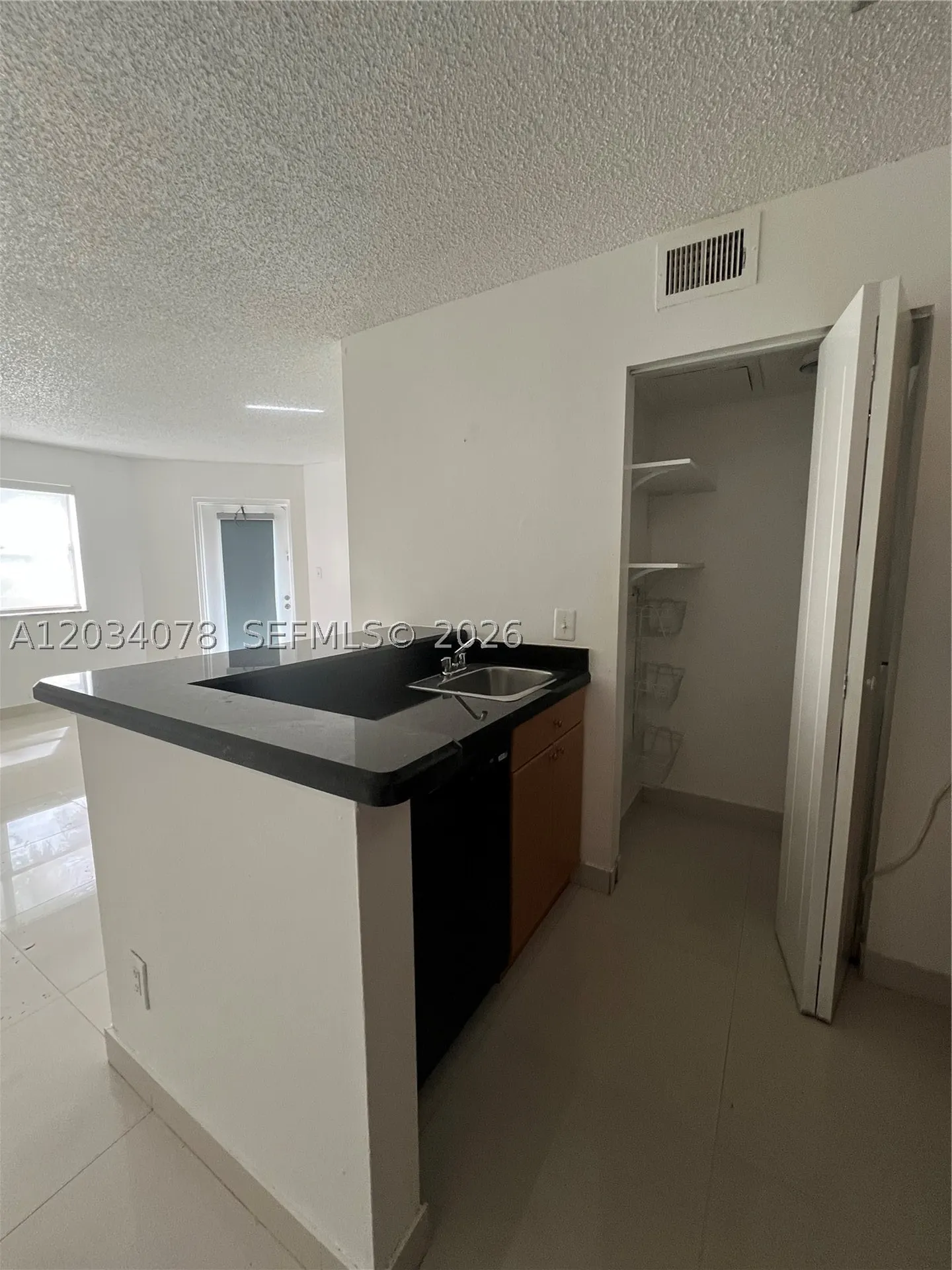 550 S Park Road Hollywood FL 33021