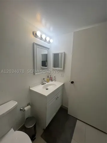 550 S Park Road Hollywood FL 33021
