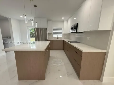 521 E 33rd Street Hialeah FL 33013