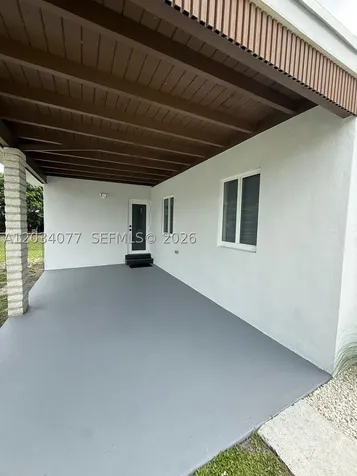 521 E 33rd Street Hialeah FL 33013
