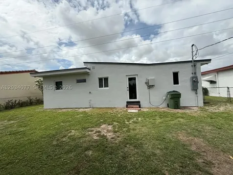 521 E 33rd Street Hialeah FL 33013