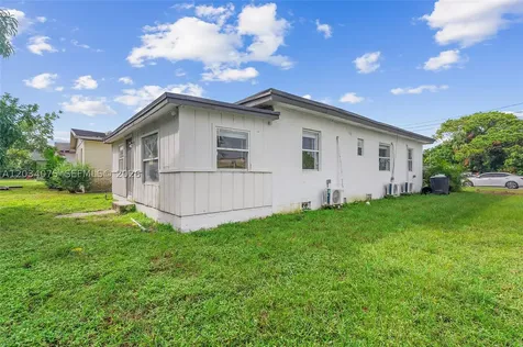 1408 N 23rd Street Fort Pierce FL 34950