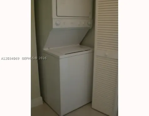 41 SE 5th Street Miami FL 33131