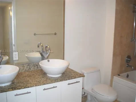 41 SE 5th Street Miami FL 33131