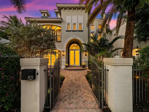 821 SE 2nd Court Fort Lauderdale FL 33301