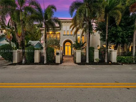 821 SE 2nd Court Fort Lauderdale FL 33301