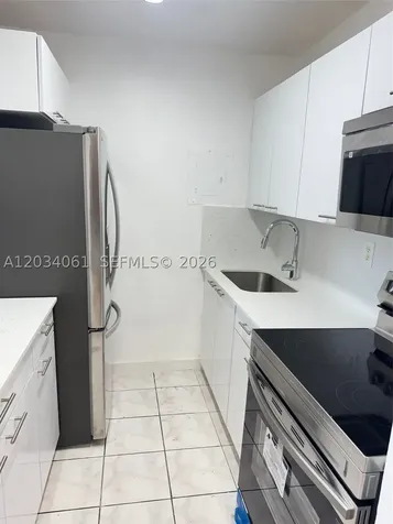 677 SW 9th Avenue Miami FL 33130