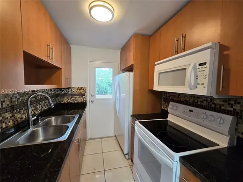 1475 NE 125th Terrace North Miami FL 33161
