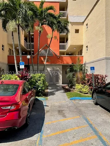 8373 Lake Drive Doral FL 33166
