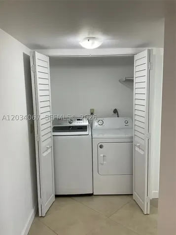 8373 Lake Drive Doral FL 33166
