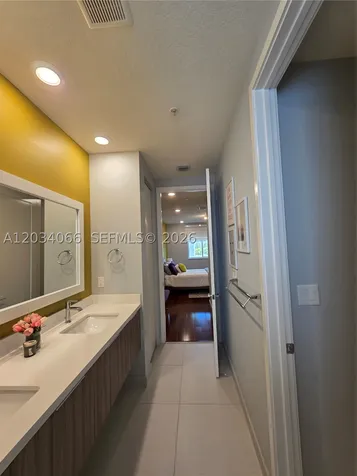 10222 NW 64th Way Doral FL 33178