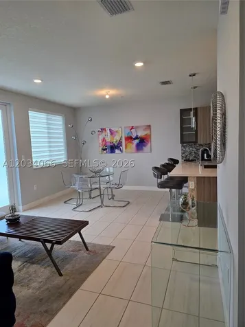 10222 NW 64th Way Doral FL 33178