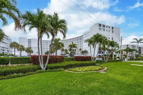 3590 S Ocean Boulevard South Palm Beach FL 33480