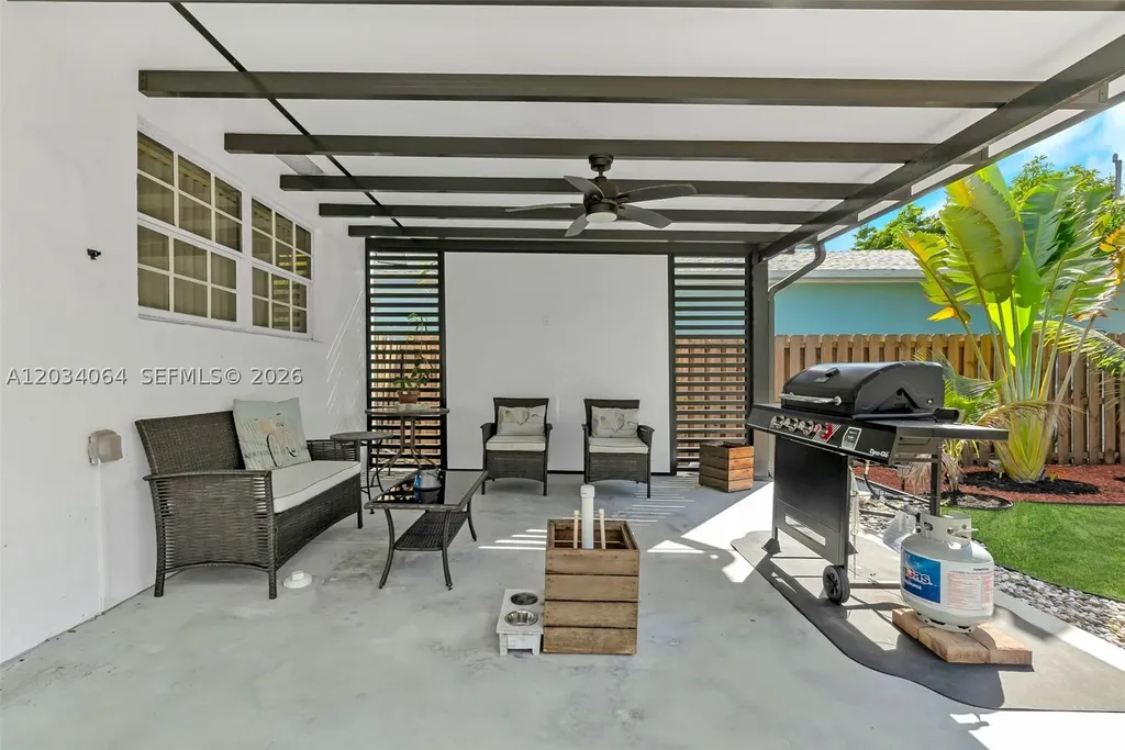 1000 N 17th Avenue Hollywood FL 33020