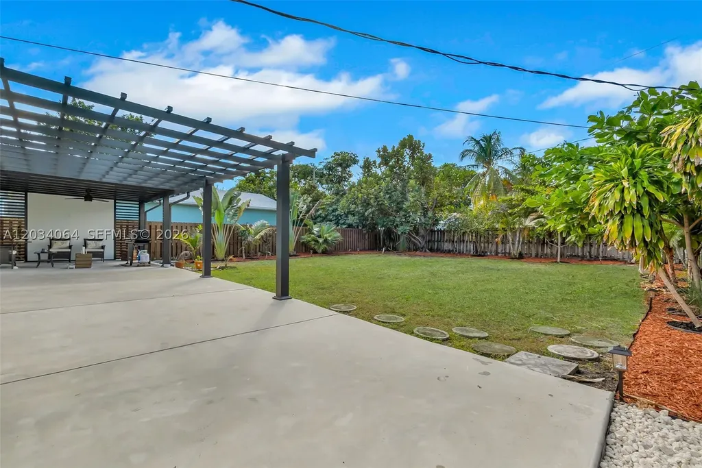 1000 N 17th Avenue Hollywood FL 33020