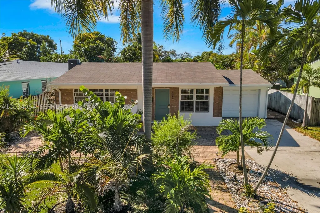 1000 N 17th Avenue Hollywood FL 33020