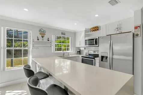 1000 N 17th Avenue Hollywood FL 33020