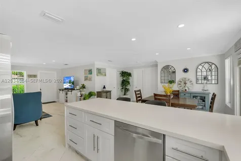 1000 N 17th Avenue Hollywood FL 33020