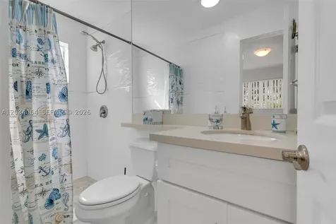1000 N 17th Avenue Hollywood FL 33020