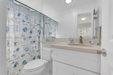 1000 N 17th Avenue Hollywood FL 33020