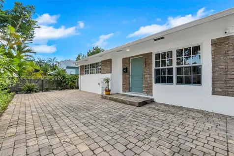 1000 N 17th Avenue Hollywood FL 33020