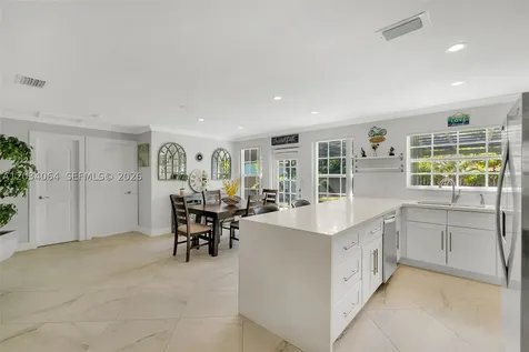 1000 N 17th Avenue Hollywood FL 33020