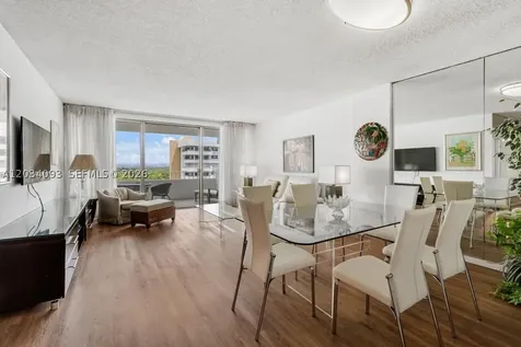 199 Ocean Lane Drive Key Biscayne FL 33149