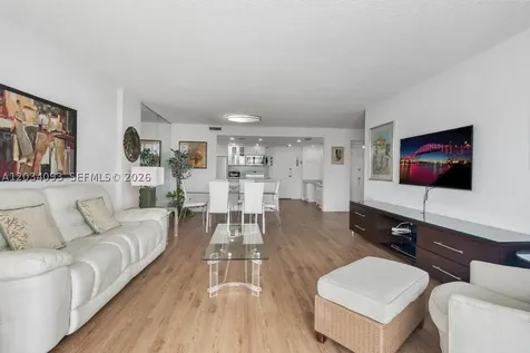 199 Ocean Lane Drive Key Biscayne FL 33149