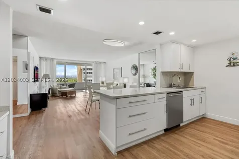 199 Ocean Lane Drive Key Biscayne FL 33149