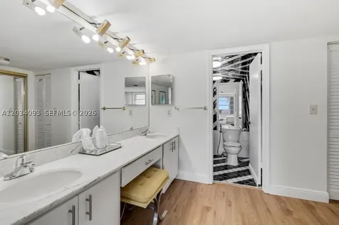 199 Ocean Lane Drive Key Biscayne FL 33149