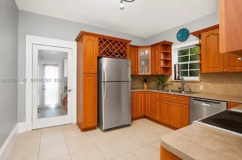 452 SW 26th Road Miami FL 33129