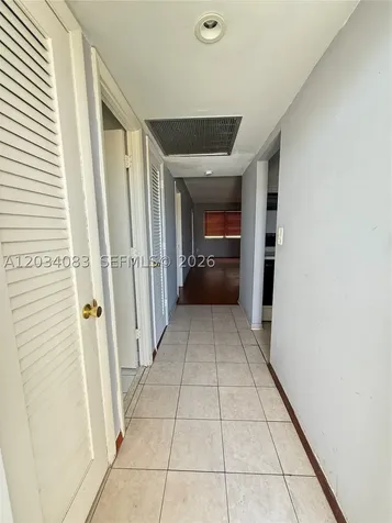 2200 Park Lane Hollywood FL 33021