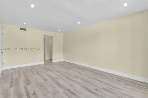 9124 Collins Avenue Surfside FL 33154