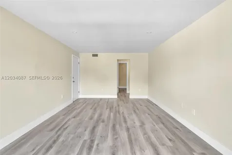 9124 Collins Avenue Surfside FL 33154