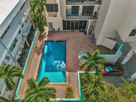 9124 Collins Avenue Surfside FL 33154