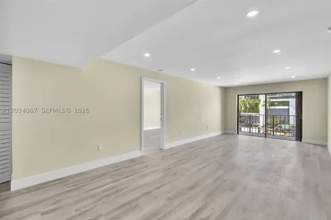 9124 Collins Avenue Surfside FL 33154