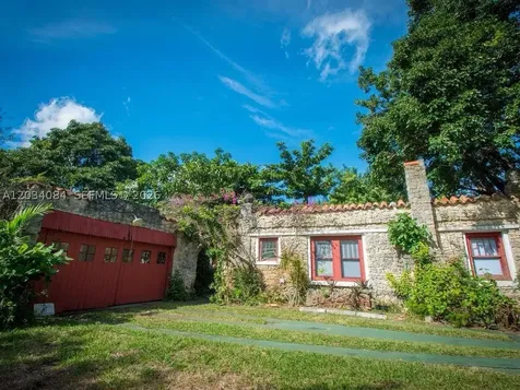 8238 NE 9th Avenue Miami FL 33138